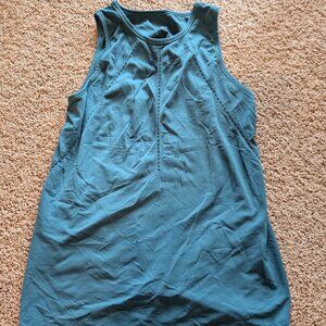 Athleta tank - fits like a medium